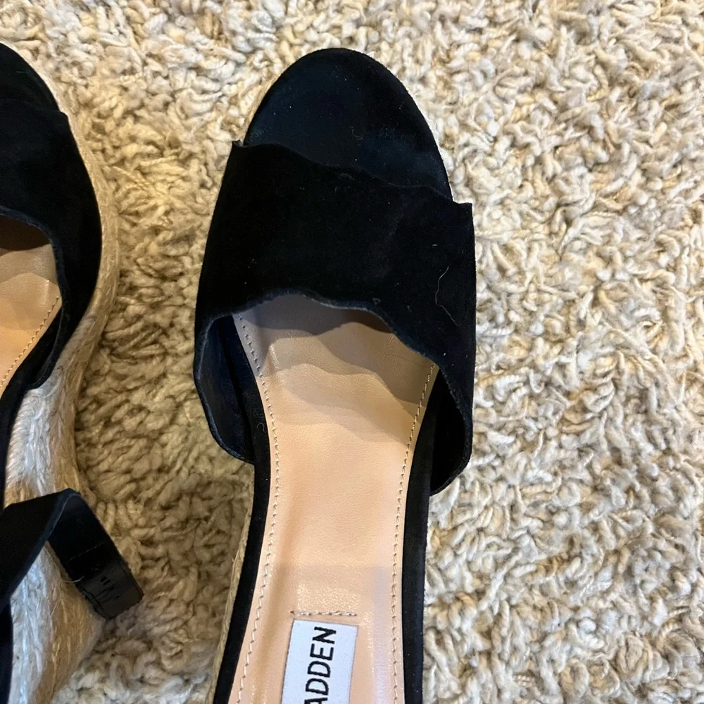 Perfect condition Black suede wedges, Steve Madden - Picture 3 of 6